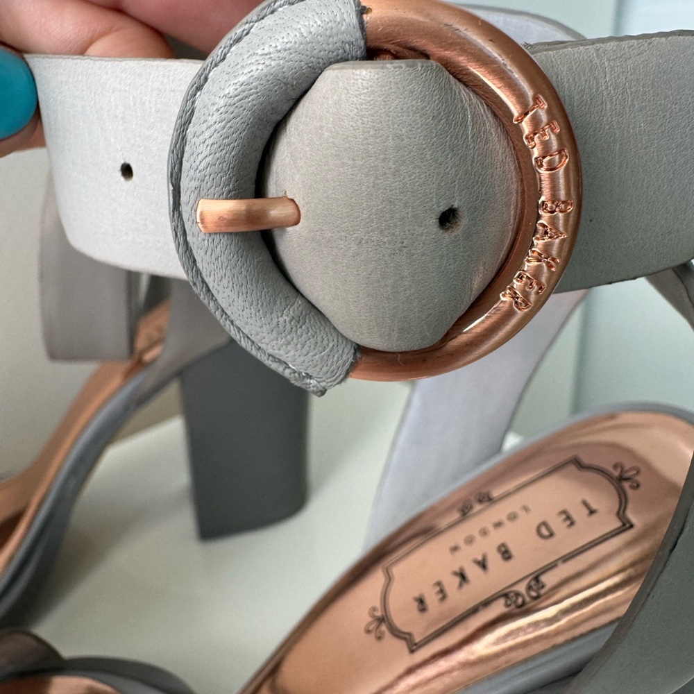 Ted Baker Elegant Gray Heels - Picture 7 of 11